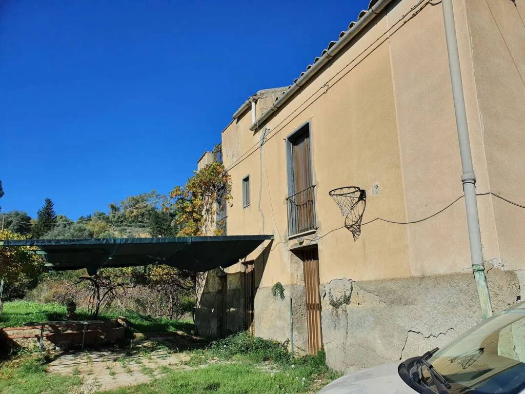 Villa a Caltanissetta in Via Xiboli No Number - Foto 3