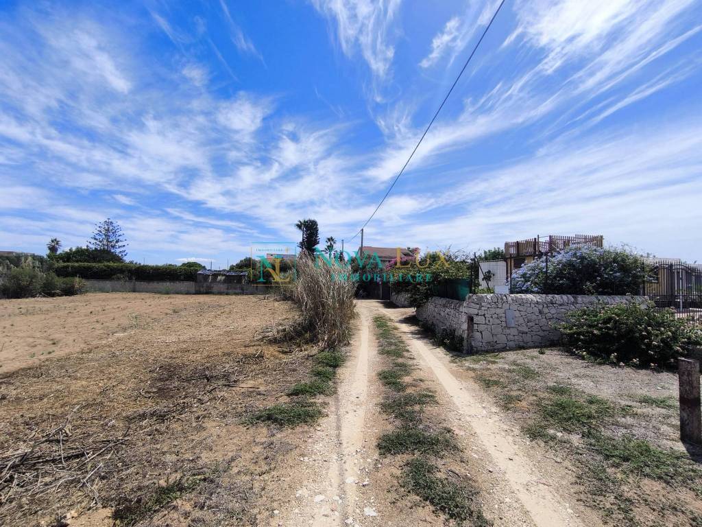 Terreno a Modica in Via Panarea - Foto 2