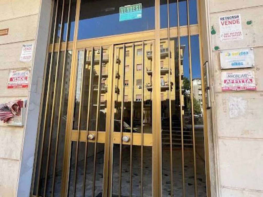 Appartamento a Caltanissetta in Viale Trieste, 108 - Foto 2