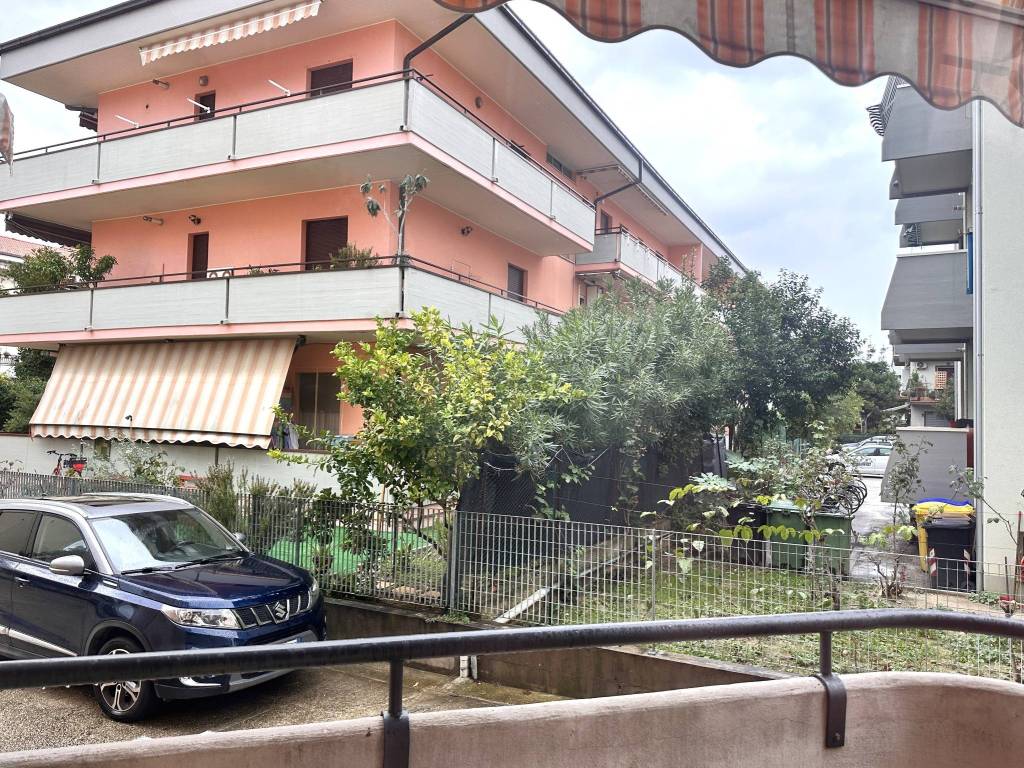 Appartamento a Alba adriatica in Viale Giuseppe Mazzini, 116 - Foto 5