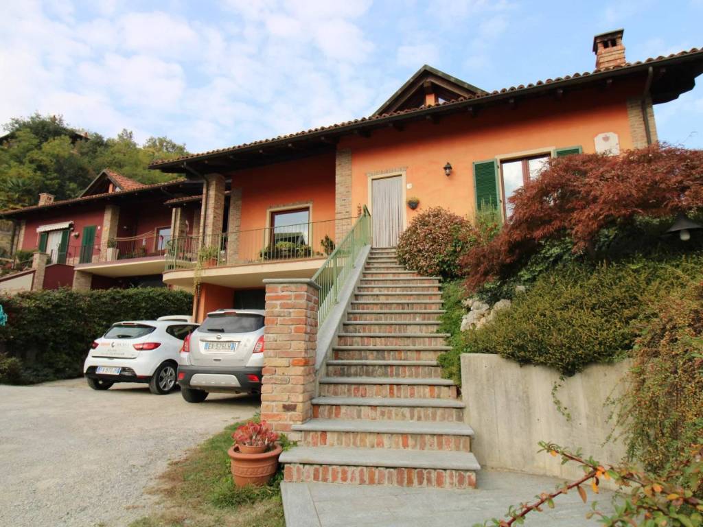 Villa a Baldissero d'alba in Via Gavai - Foto 2
