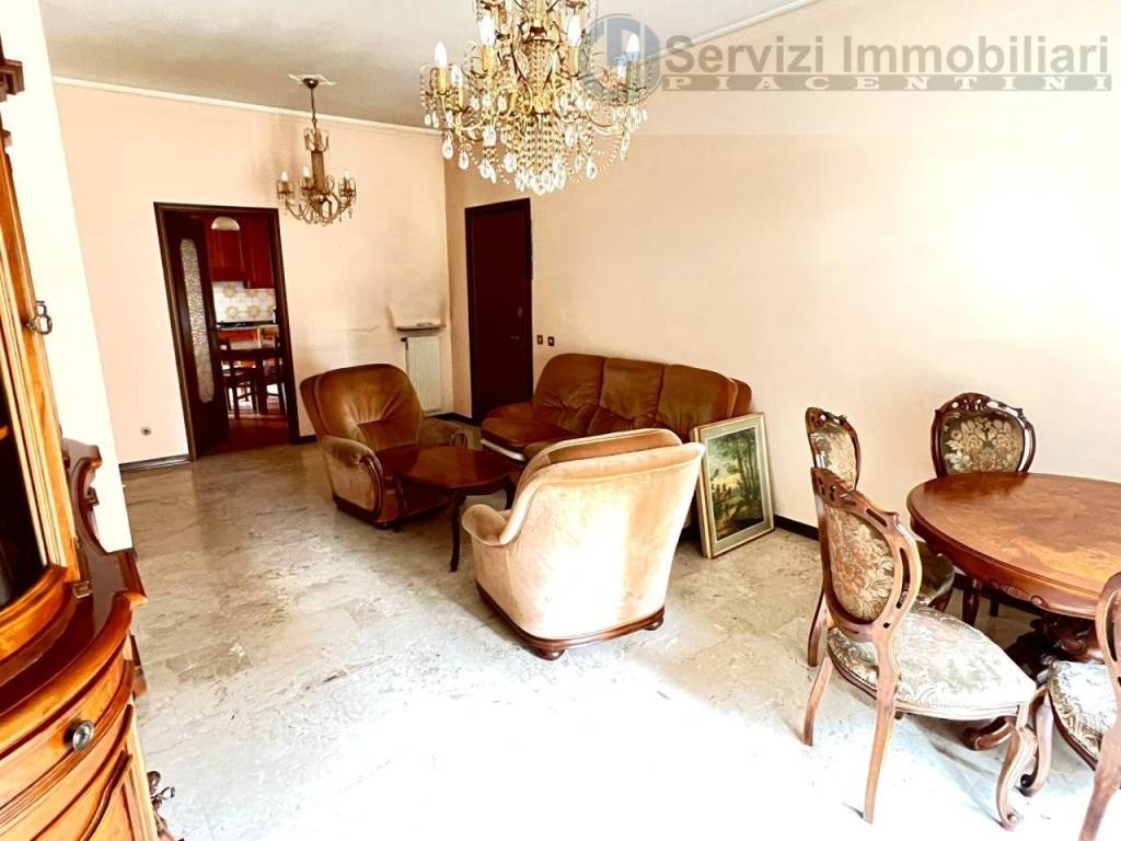 Appartamento a Piacenza in Via Nino Corvi, 18 - Foto 2