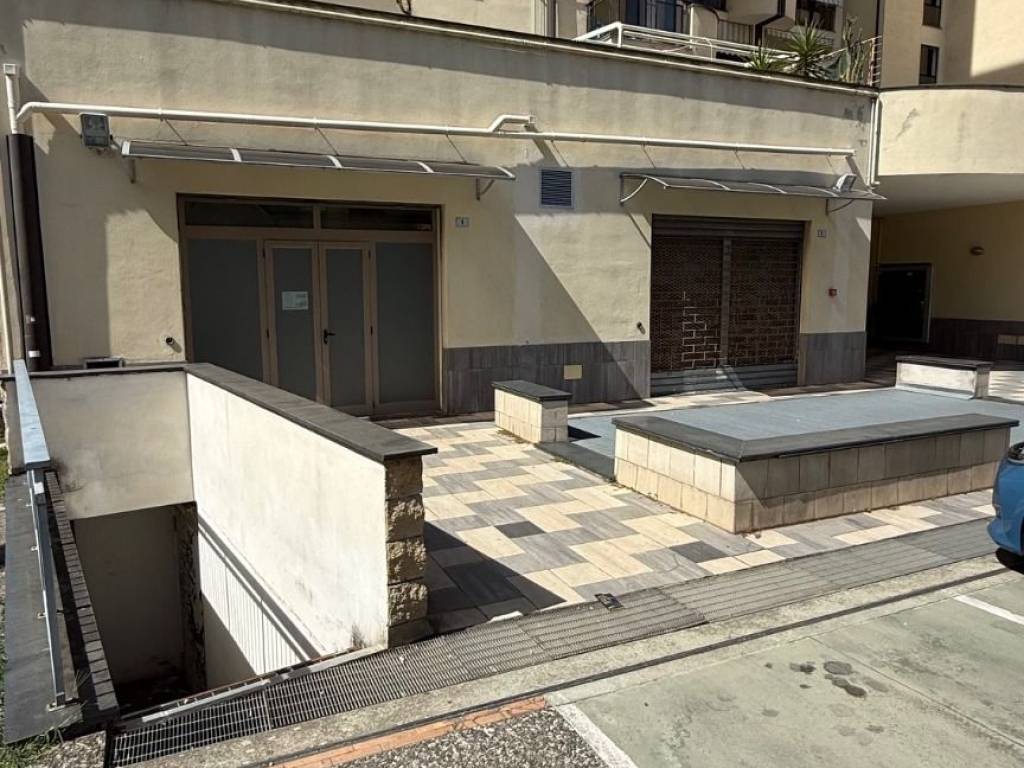 Immobile a Cosenza in Viale Giacomo Mancini - Foto 2