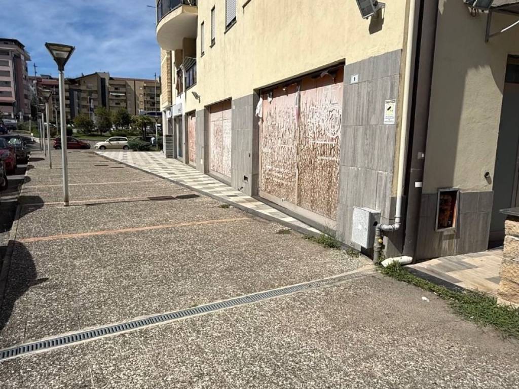 Immobile a Cosenza in Viale Giacomo Mancini - Foto 3