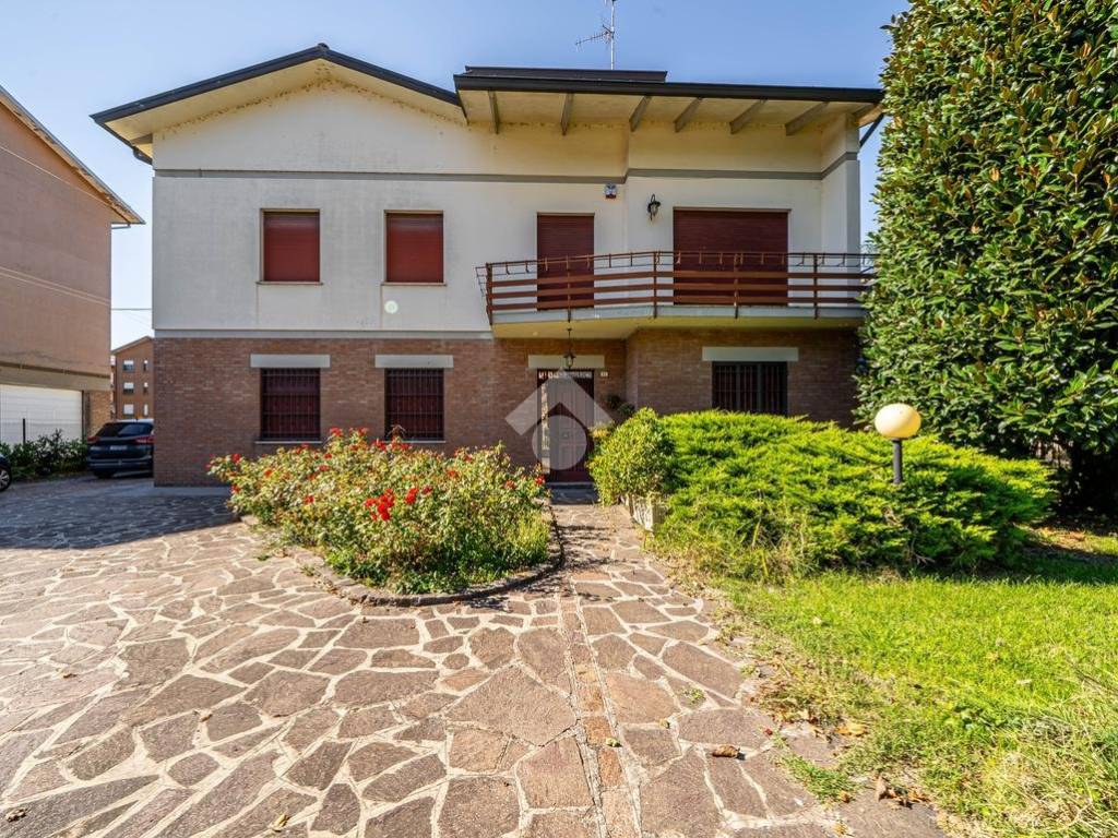Villa a Reggio emilia in Via Ludwig Van Beethoven - Foto 2