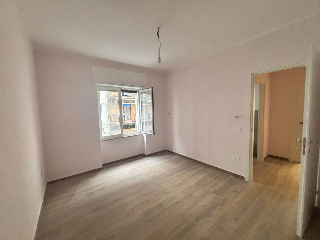 Appartamento a Salerno in Via Michele Murino, 8 - Foto 3