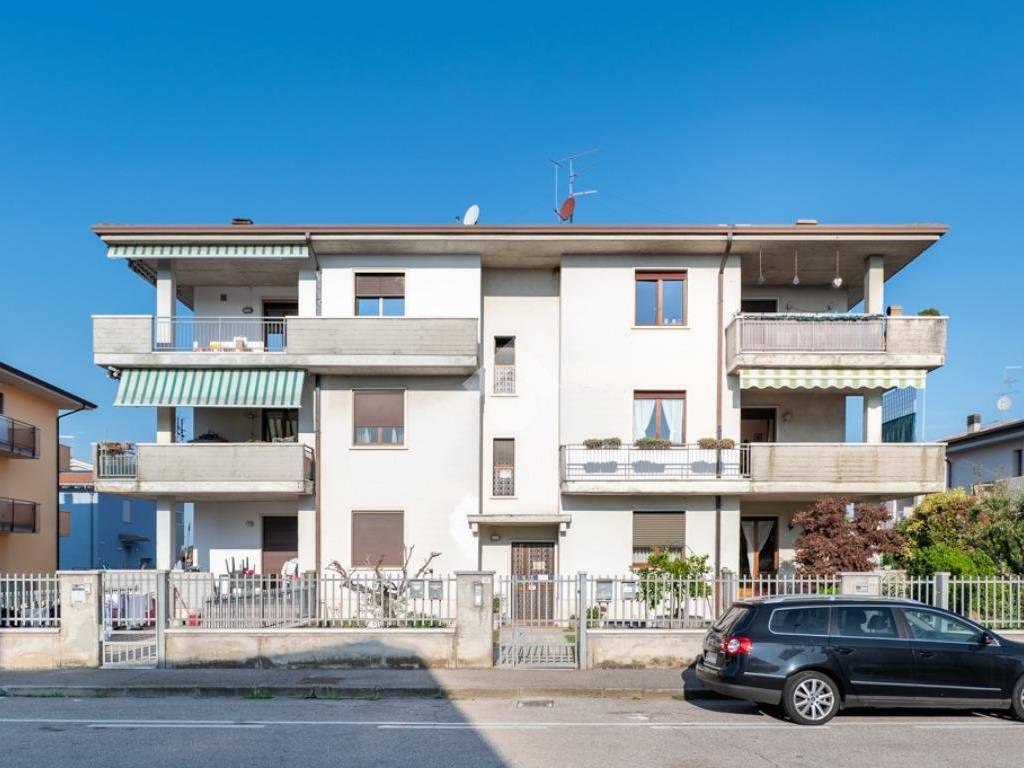 Appartamento a Villafranca di verona in Via Antonio Labriola, 46 - Foto 2