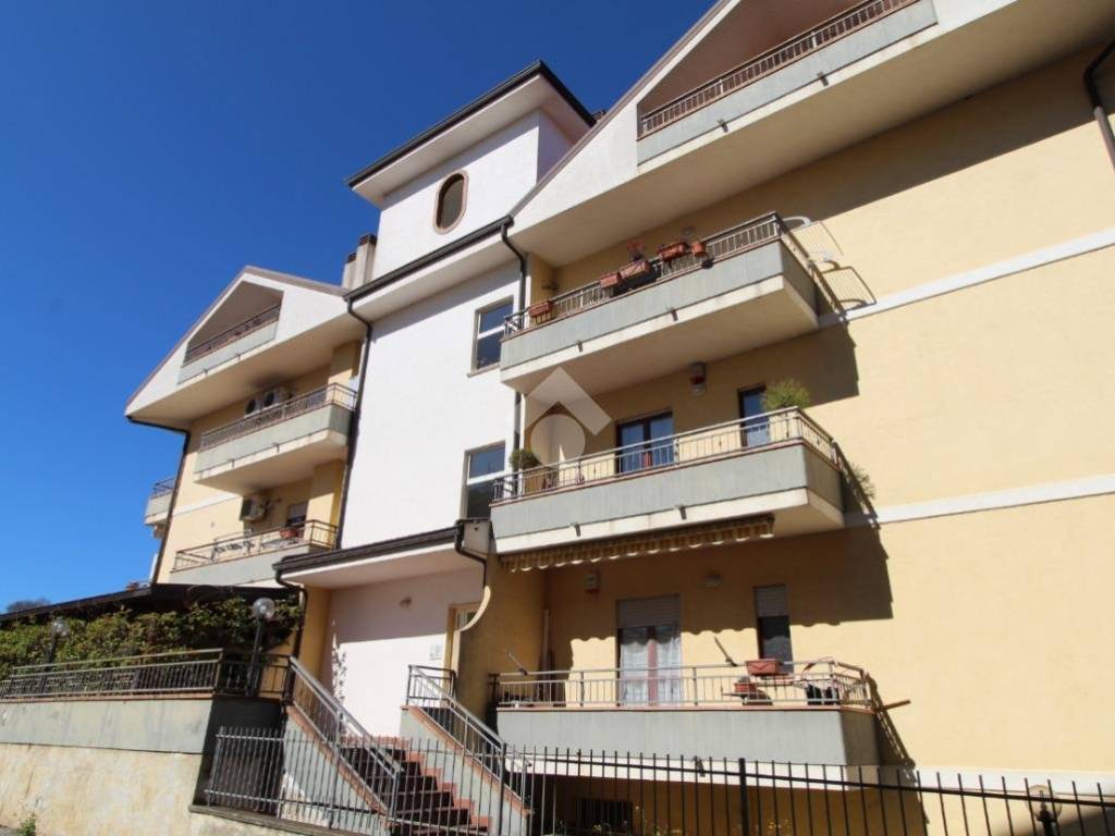 Appartamento a Montalto uffugo in Via Oriana Fallace, 111 - Foto 2