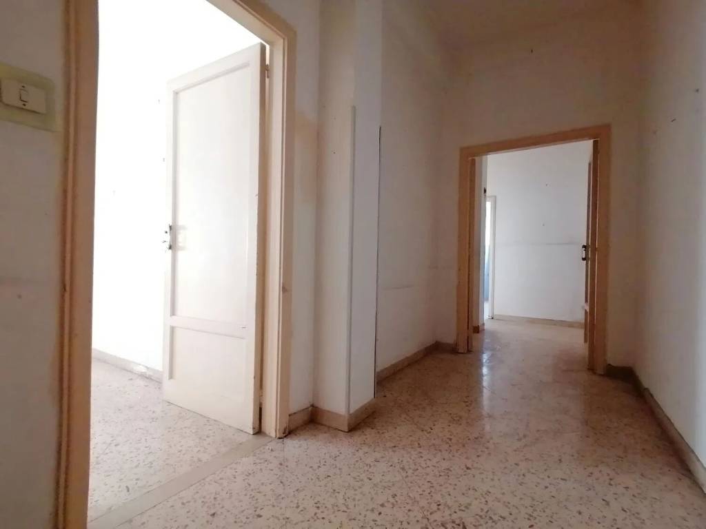 Appartamento a Nocera inferiore in Piazza Trieste E Trento, 13 - Foto 3