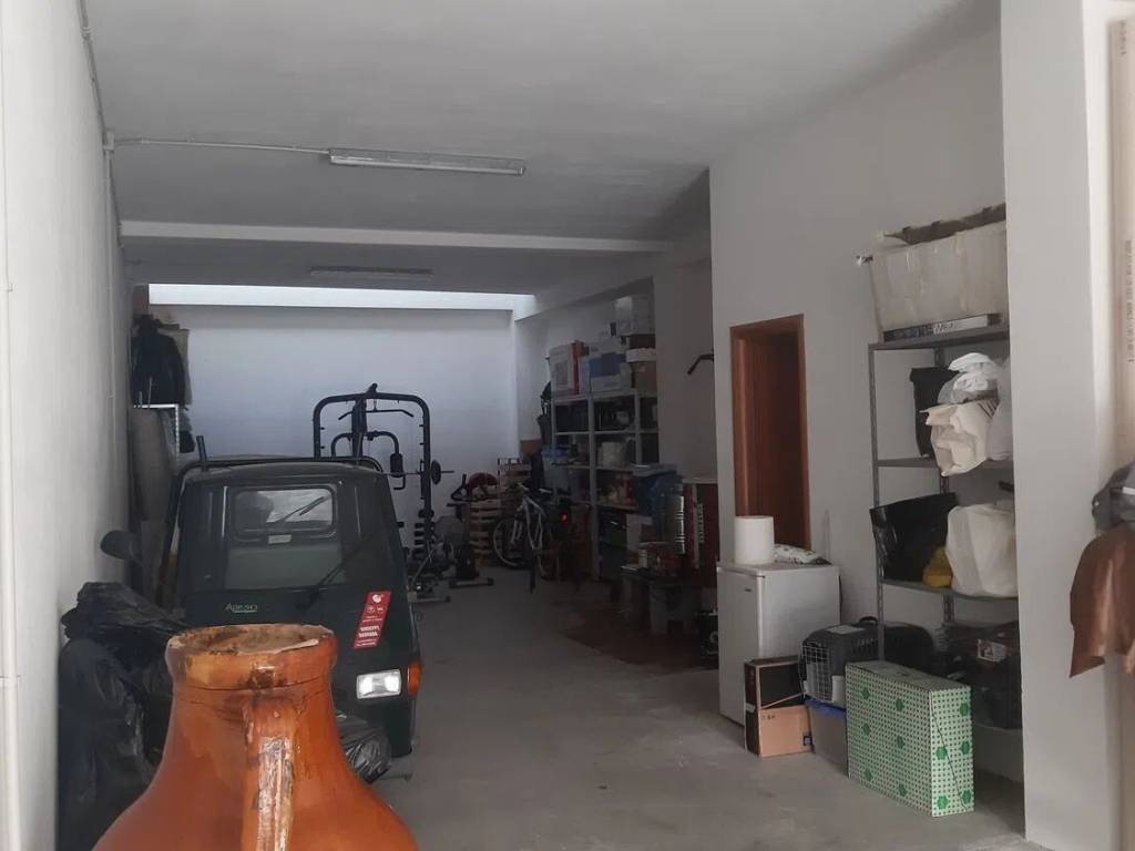 Immobile a Ostuni in Zona Artigianle Scopinaro - Foto 3