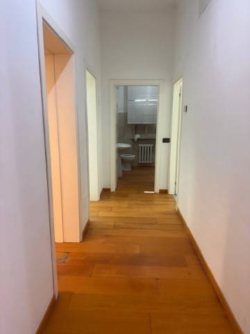 Appartamento a Jesi in Viale Giuseppe Verdi - Foto 5