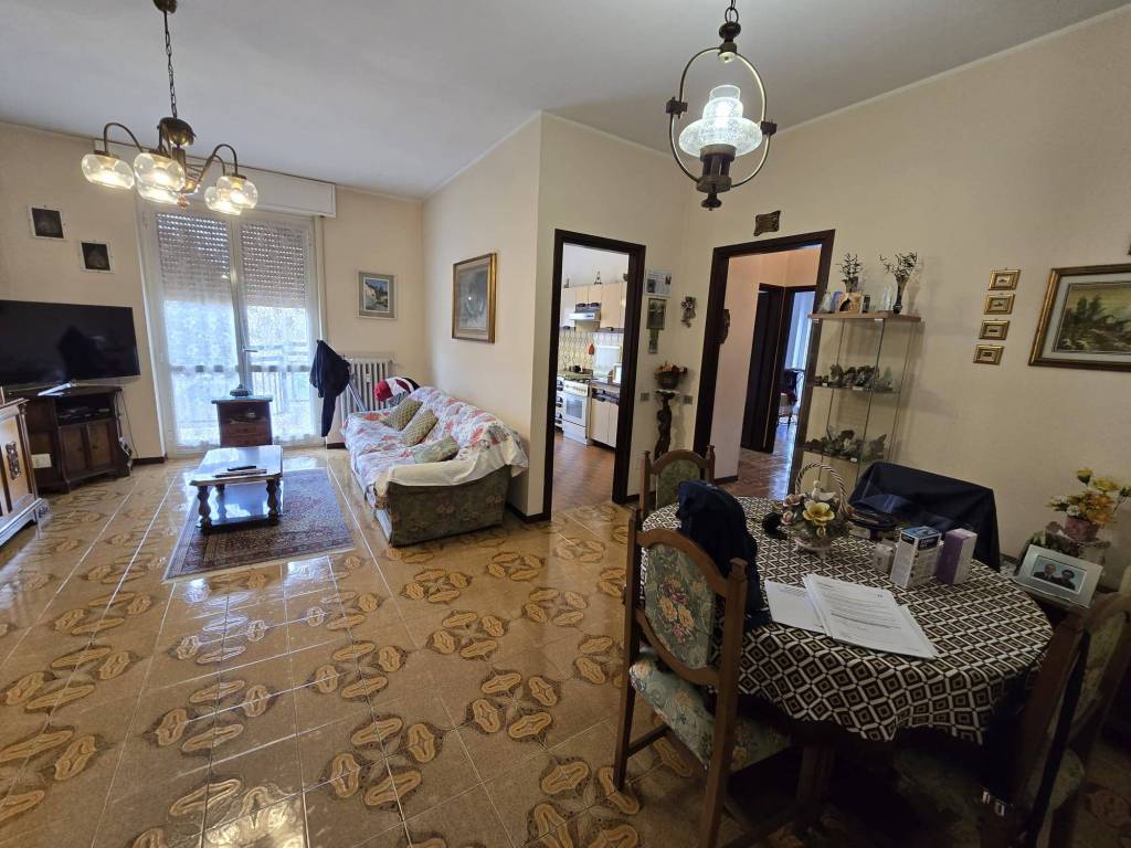 Appartamento a Arcore in Via Moncenisio, 4 - Foto 5