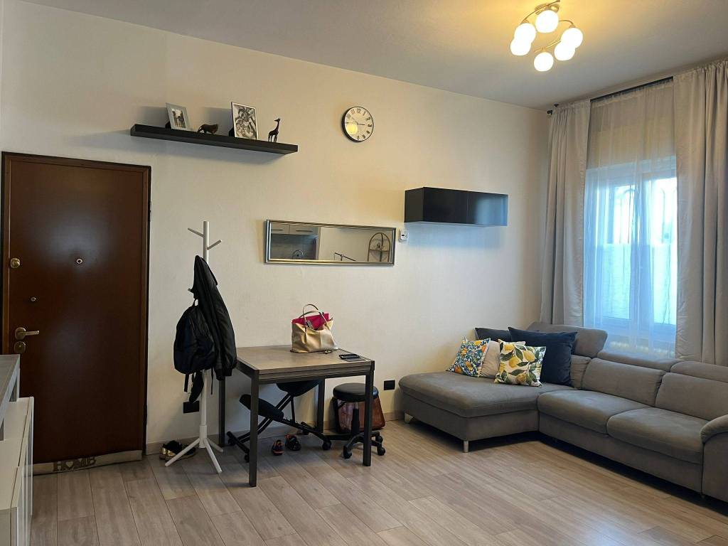 Appartamento a Monza in Via Michelangelo Buonarroti, 60 - Foto 2