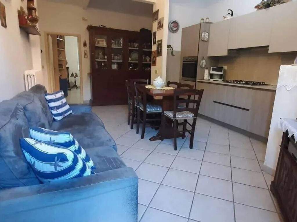 Appartamento a Cecina in Via Iacopo Sansovino - Foto 2