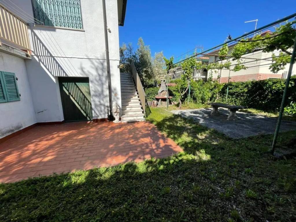 Appartamento a Cecina in Via Arezzo No Number - Foto 3
