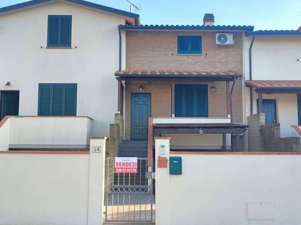 Appartamento a Cecina in Via Enrico Berlinguer - Foto 4