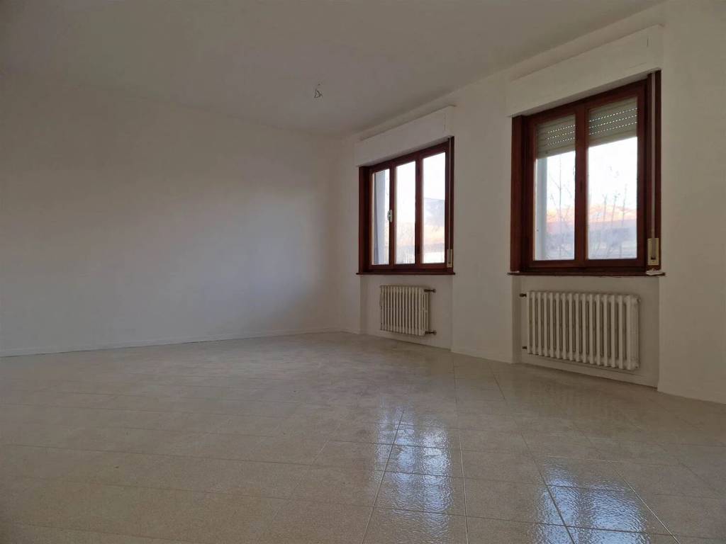 Appartamento a Cecina in Via Alessandro Volta - Foto 5