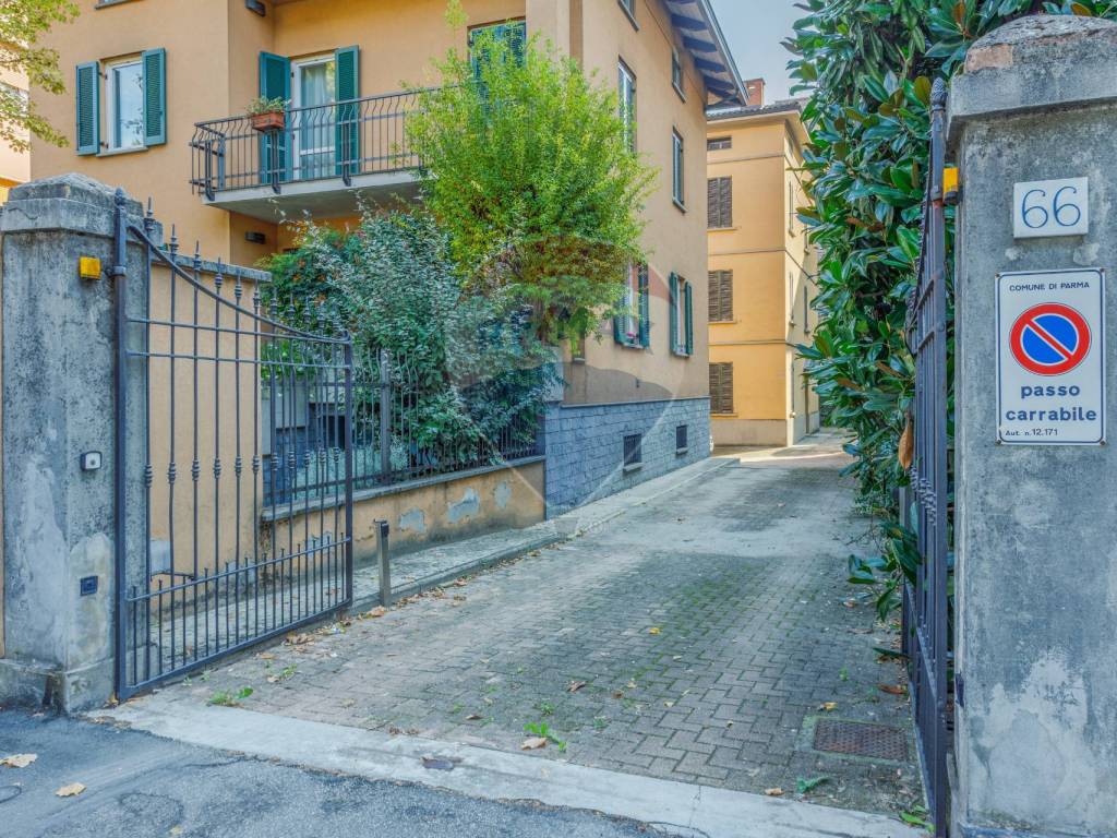 Appartamento a Parma in Strada Antonio Zarotto, 66 - Foto 2