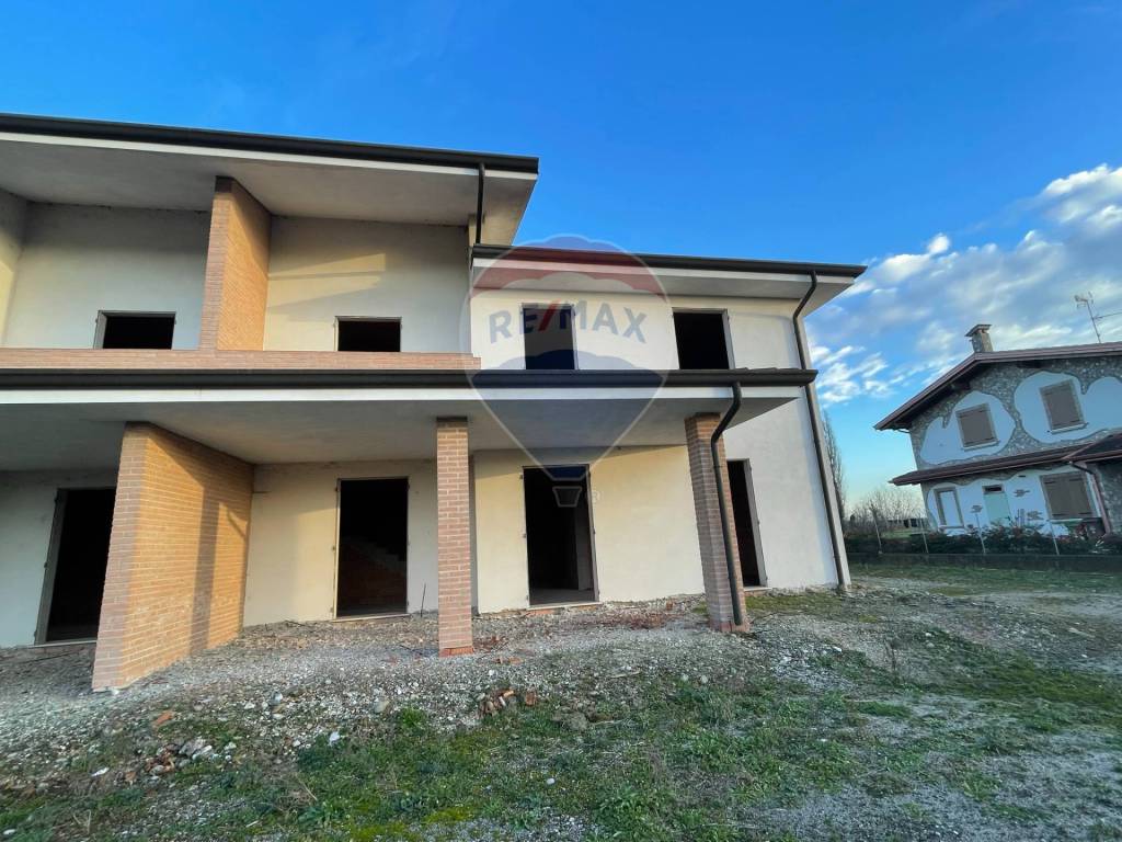 Villa a Goito in Via Don Mario Boldrini - Foto 4