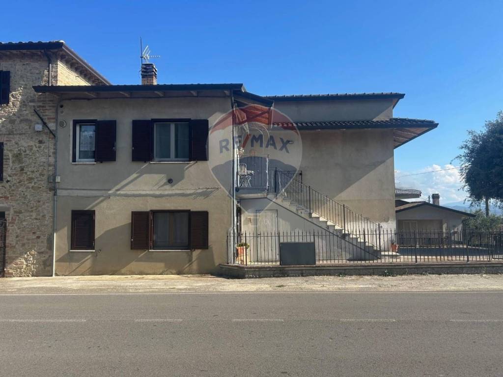 Casa indipendente a Marsciano in Strada Marscianese, 44 - Foto 2