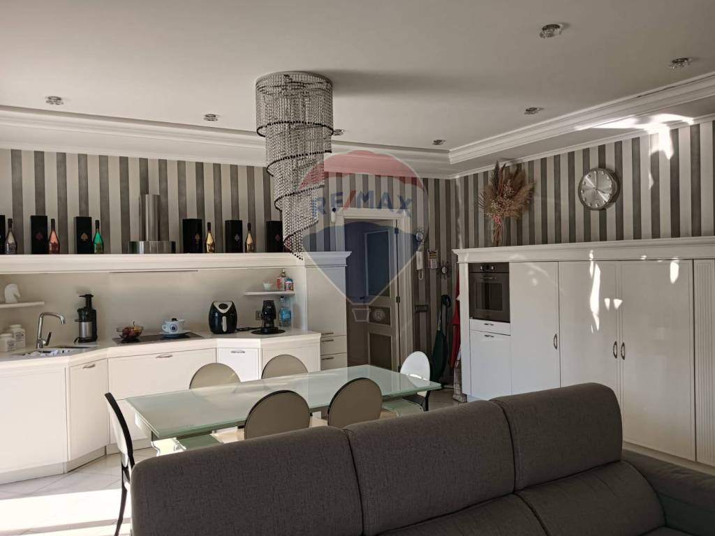 Appartamento a Casoria in Via Mattia Preti, 19 - Foto 2