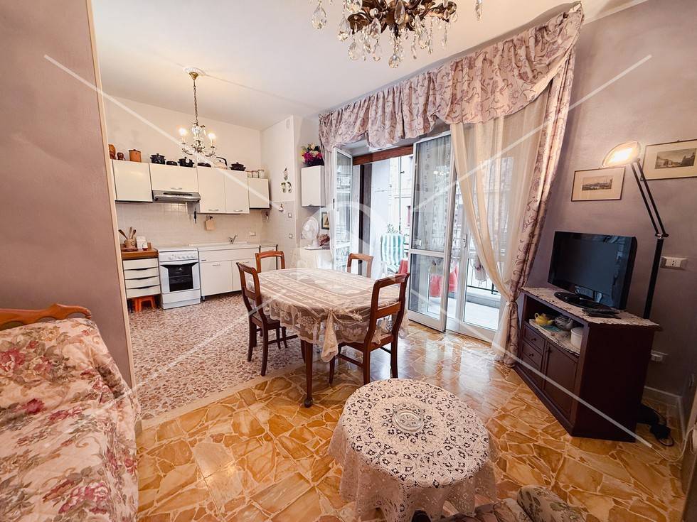 Appartamento a Loano in Corso Europa, 4 - Foto 2
