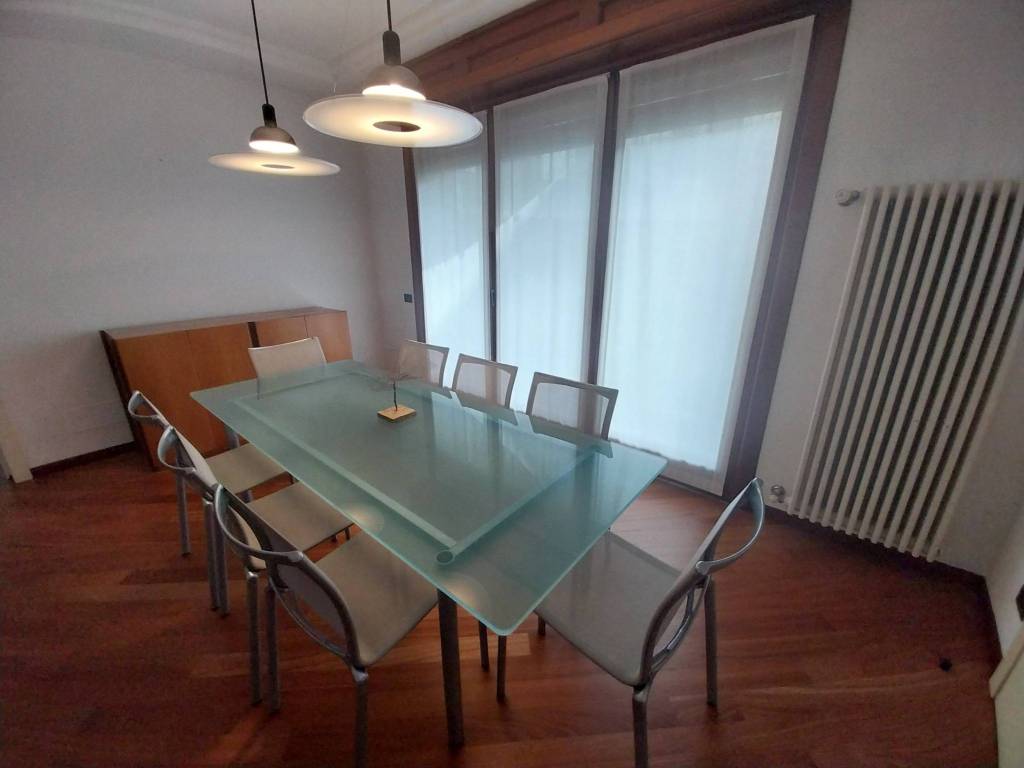 Appartamento a Bergamo in Viale Papa Giovanni XXIII, 48 - Foto 2