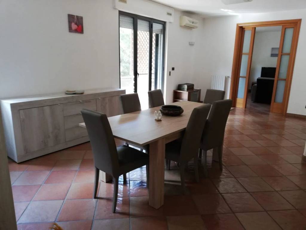 Appartamento a Brindisi in Via Lucrezio Caio - Foto 2