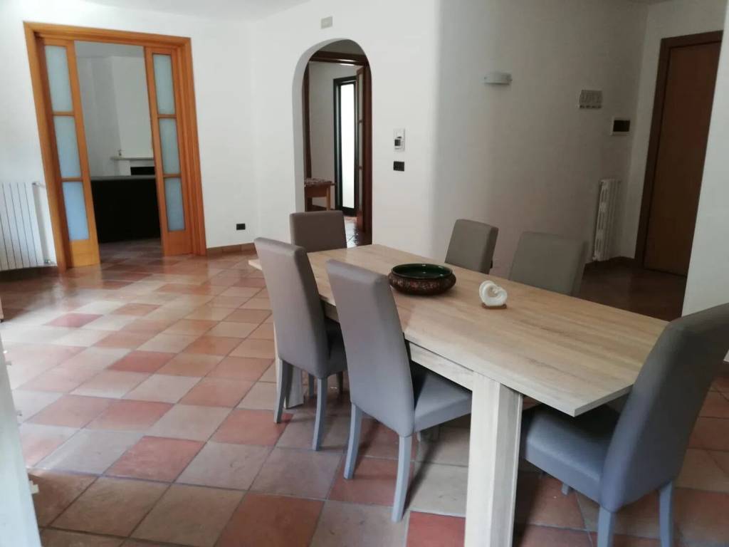 Appartamento a Brindisi in Via Lucrezio Caio - Foto 5
