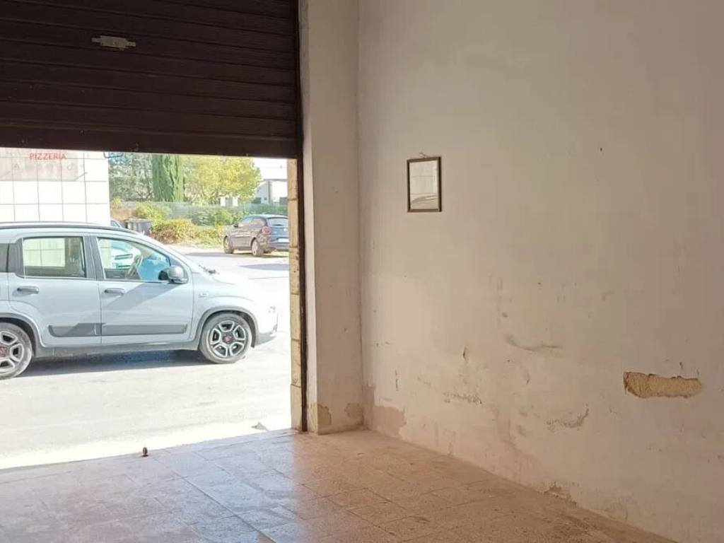 Box / garage a Corato in Via Adolfo Omodeo, 50 - Foto 3