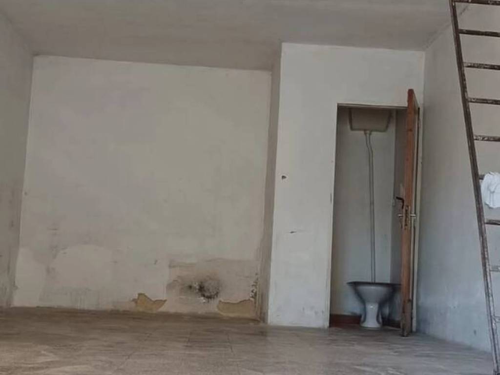 Box / garage a Corato in Via Adolfo Omodeo, 50 - Foto 4