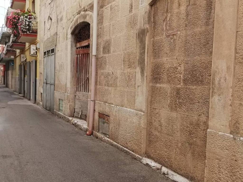 Palazzo / stabile a Corato in Via Monte Ortigara No Number - Foto 3