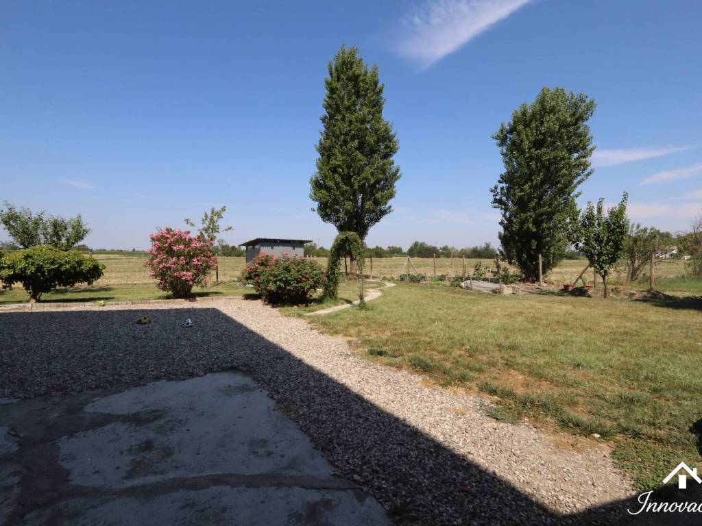 Villa a Correggio in Via Nespolo - Foto 2