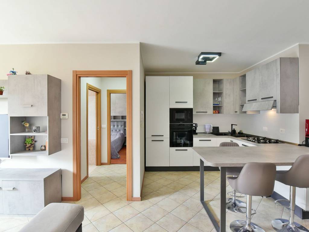 Appartamento a Seregno in Via Victor Hugo, 4 - Foto 2