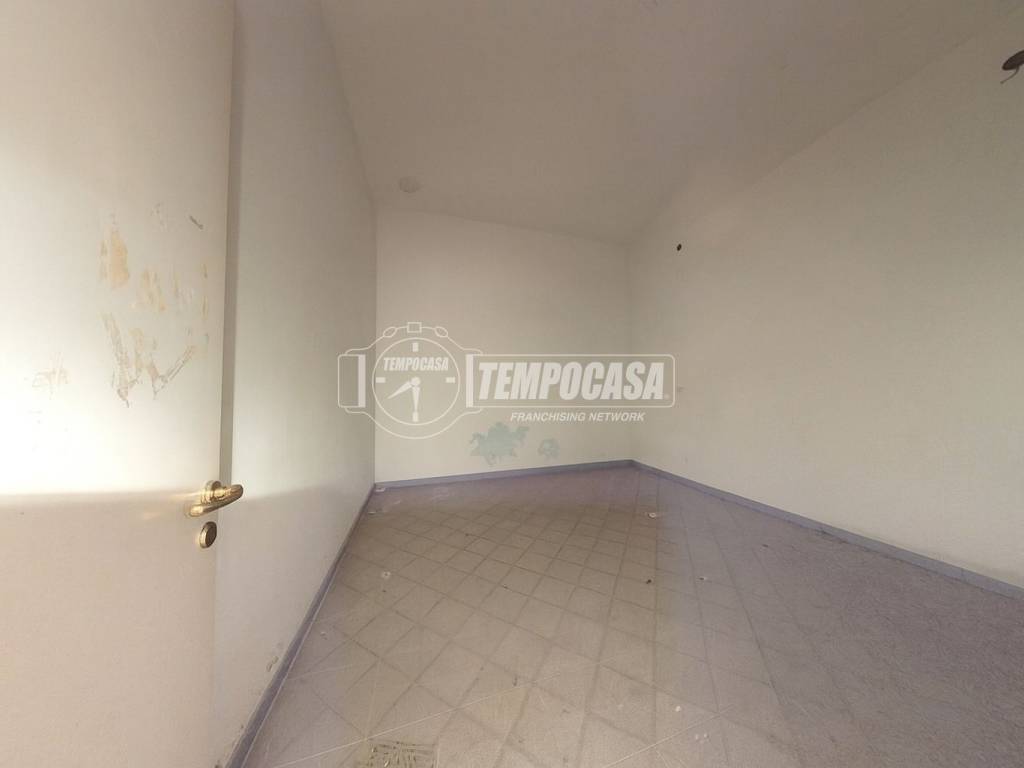 Casa indipendente a Turi in Via Garibaldi - Foto 3