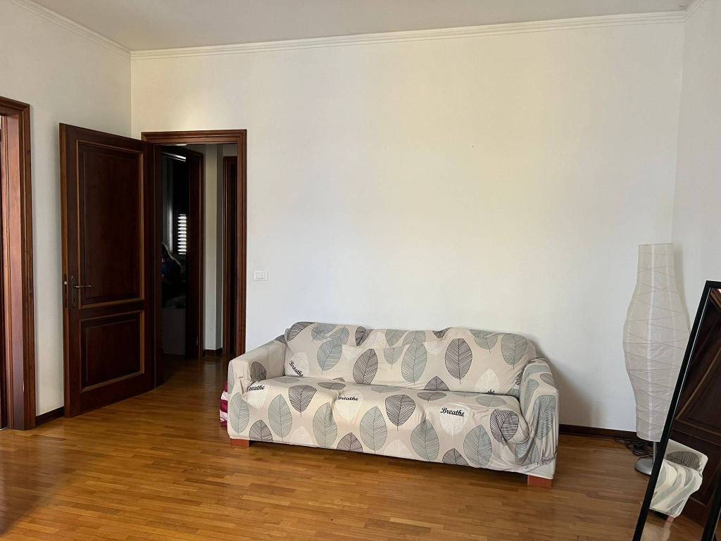 Appartamento a Modena in Via dei Balugola - Foto 5