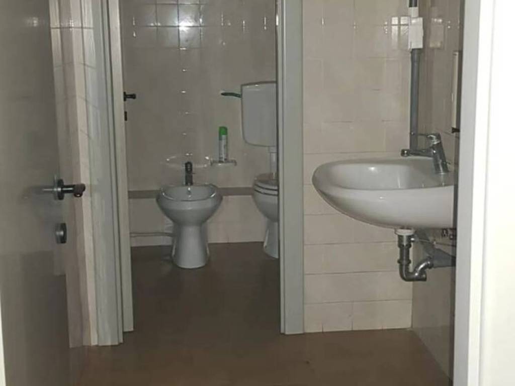 Immobile a Civitanova marche in Via Luigi Einaudi, 108 - Foto 4