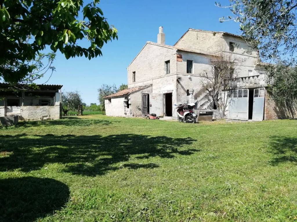Rustico / casale a Sant'elpidio a mare in Strada Lungo Chienti No Number - Foto 2