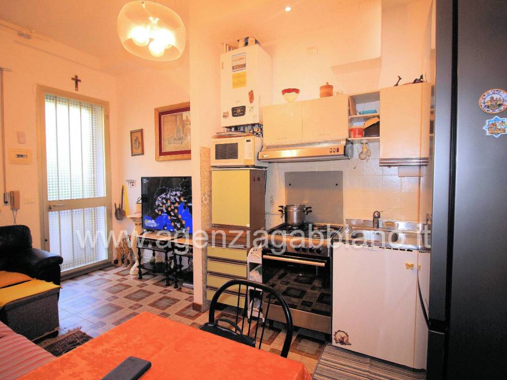 Appartamento a Ravenna in Viale Quinto Orazio Flacco, 33 - Foto 2