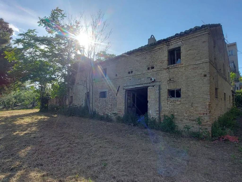 Rustico / casale a Fermo in Contrada Montone, 169 - Foto 3