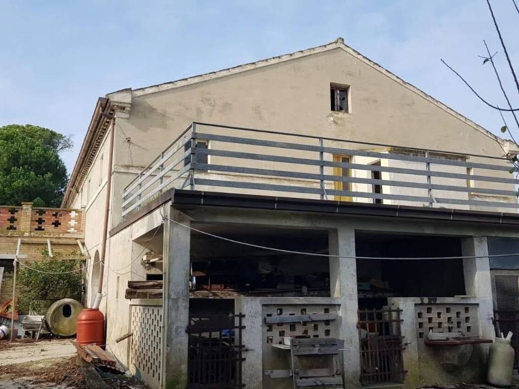 Rustico / casale a Fermo in Strada Provinciale 11 No Number - Foto 4