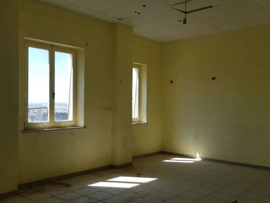 Immobile a Montegranaro in Viale Zaccagnini No Number - Foto 4