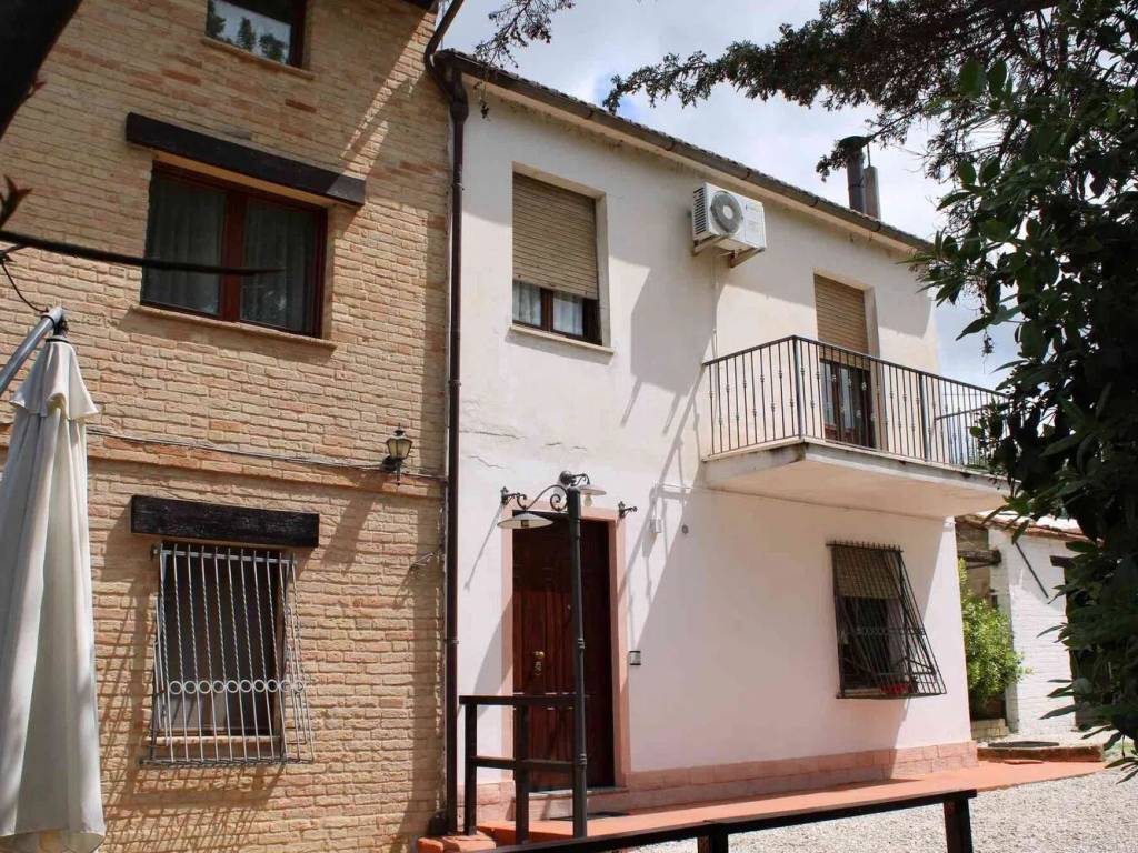 Villa a Montegranaro in Veregrense Strada Provinciale 94 S.N.C. - Foto 2