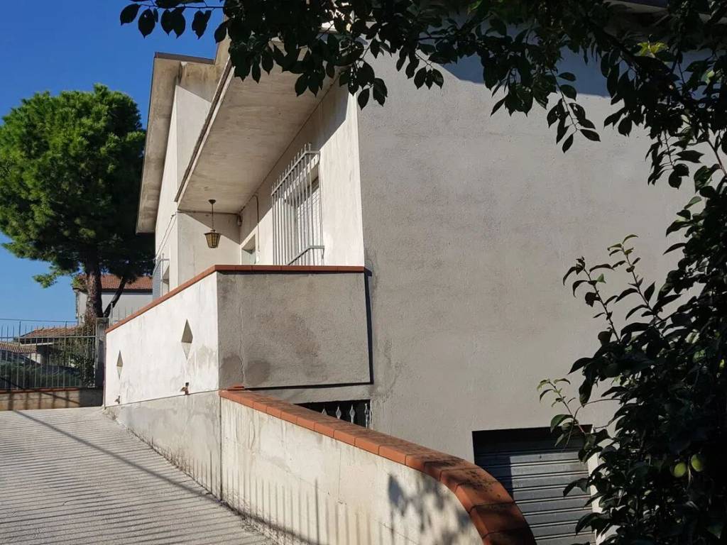 Villa a Montecosaro in Via Monte Della Giustizia No Number - Foto 3