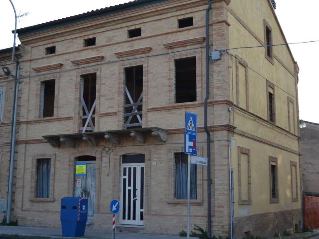 Villa a Civitanova marche in Via Cristoforo Colombo No Number - Foto 3