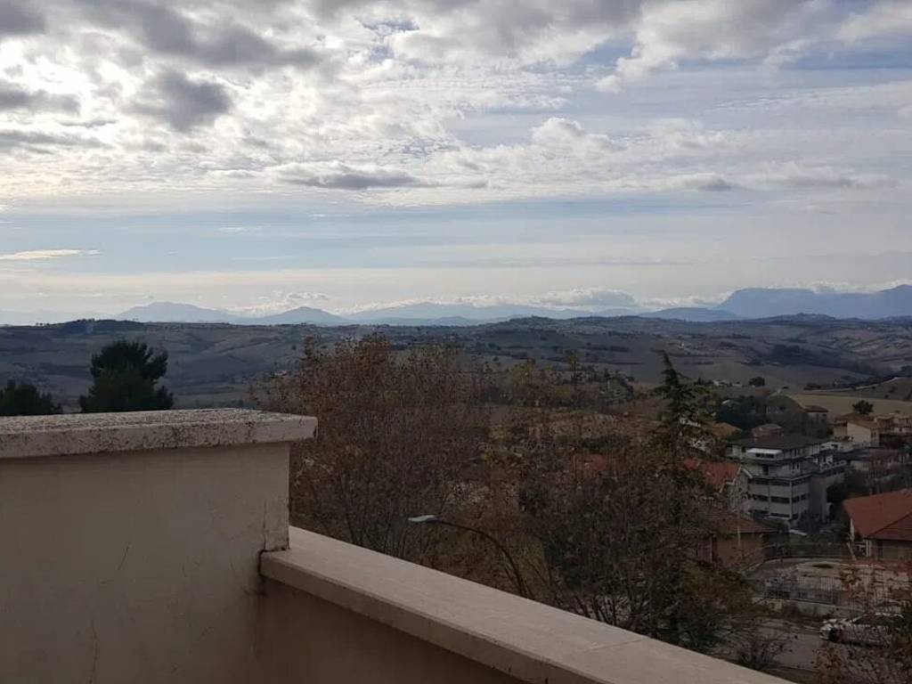 Appartamento a Montegranaro in Via Vecchia Fermana No Number - Foto 2