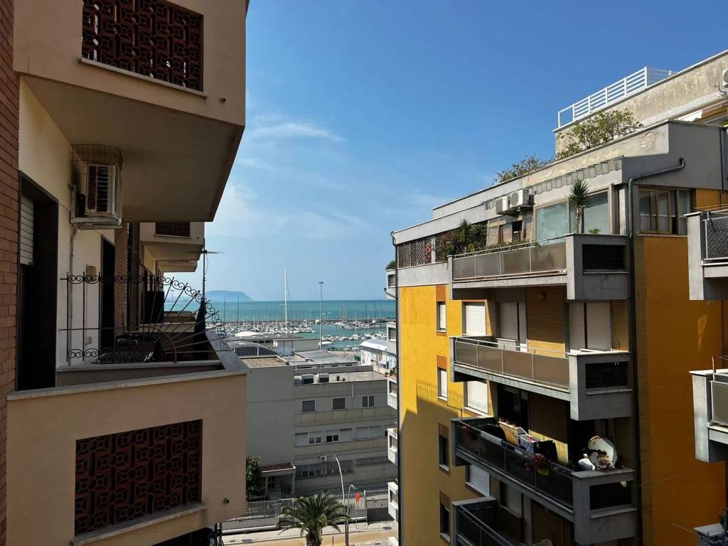 Appartamento a Civitanova marche in Via Tito Speri No Number - Foto 4