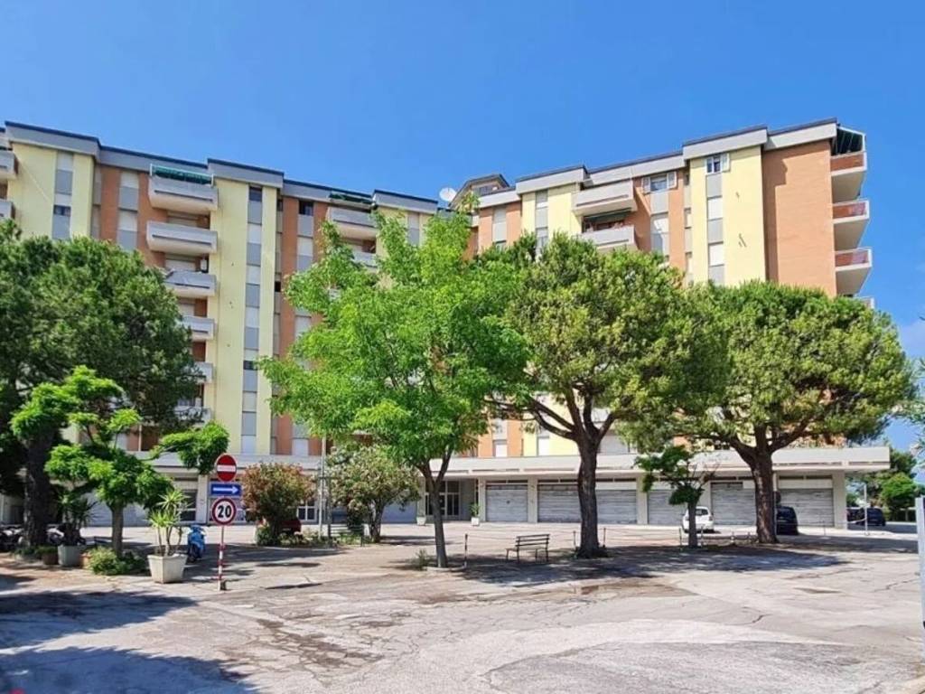 Appartamento a Civitanova marche in Contrada Asola, 20 - Foto 2