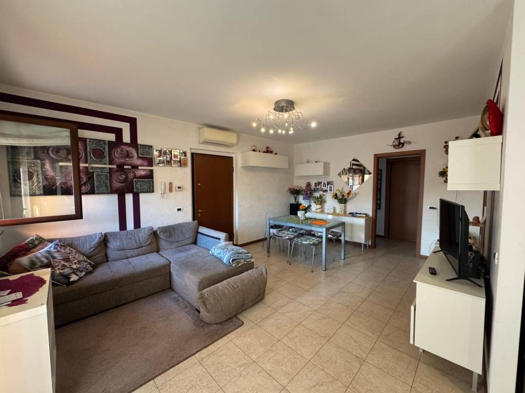 Appartamento a Cremona in Via Legione Ceccopieri - Foto 2