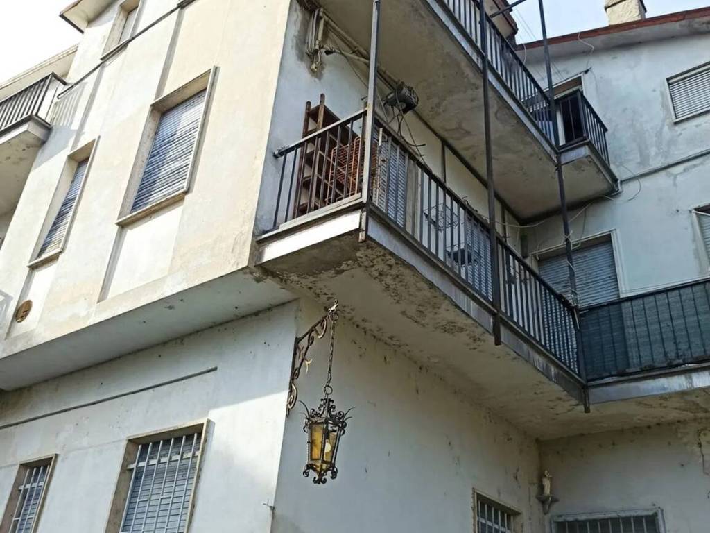 Palazzo / stabile a Tromello in Trieste No Number - Foto 4
